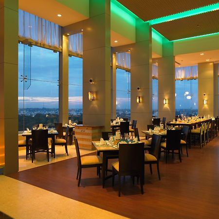 Royal Orchid Central Bangalore, Mg Road Εστιατόριο φωτογραφία