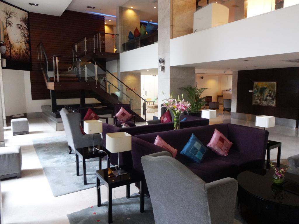 Royal Orchid Central Bangalore, Mg Road Εξωτερικό φωτογραφία