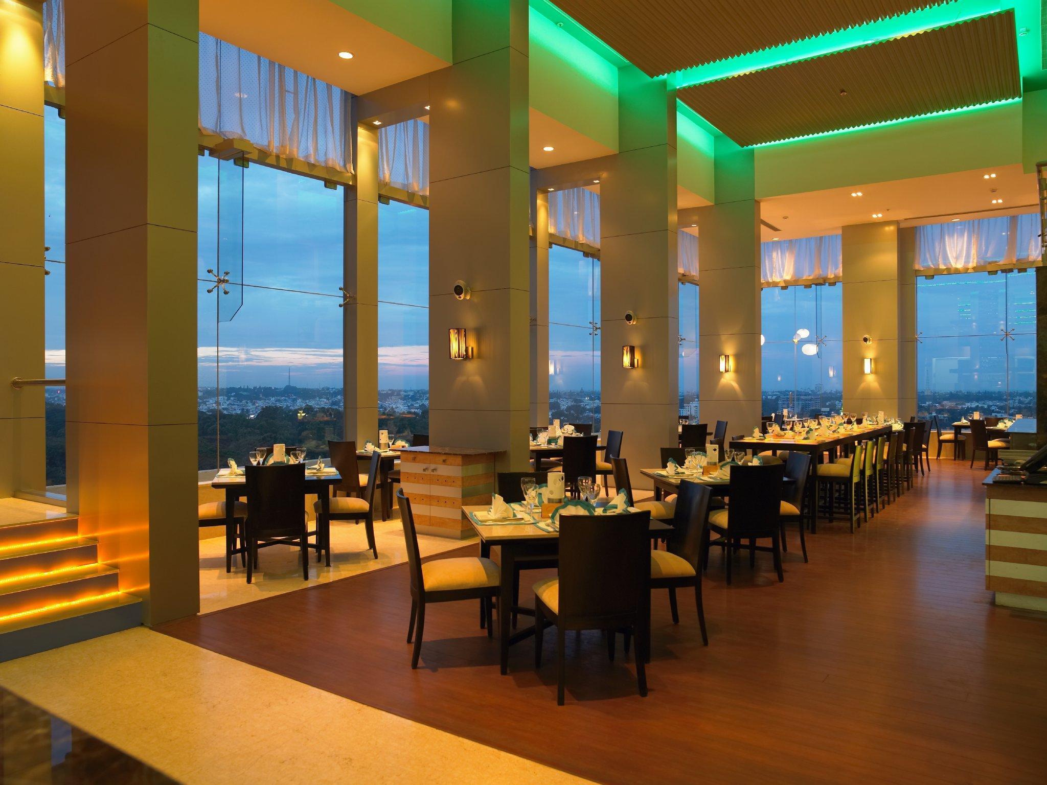 Royal Orchid Central Bangalore, Mg Road Εστιατόριο φωτογραφία