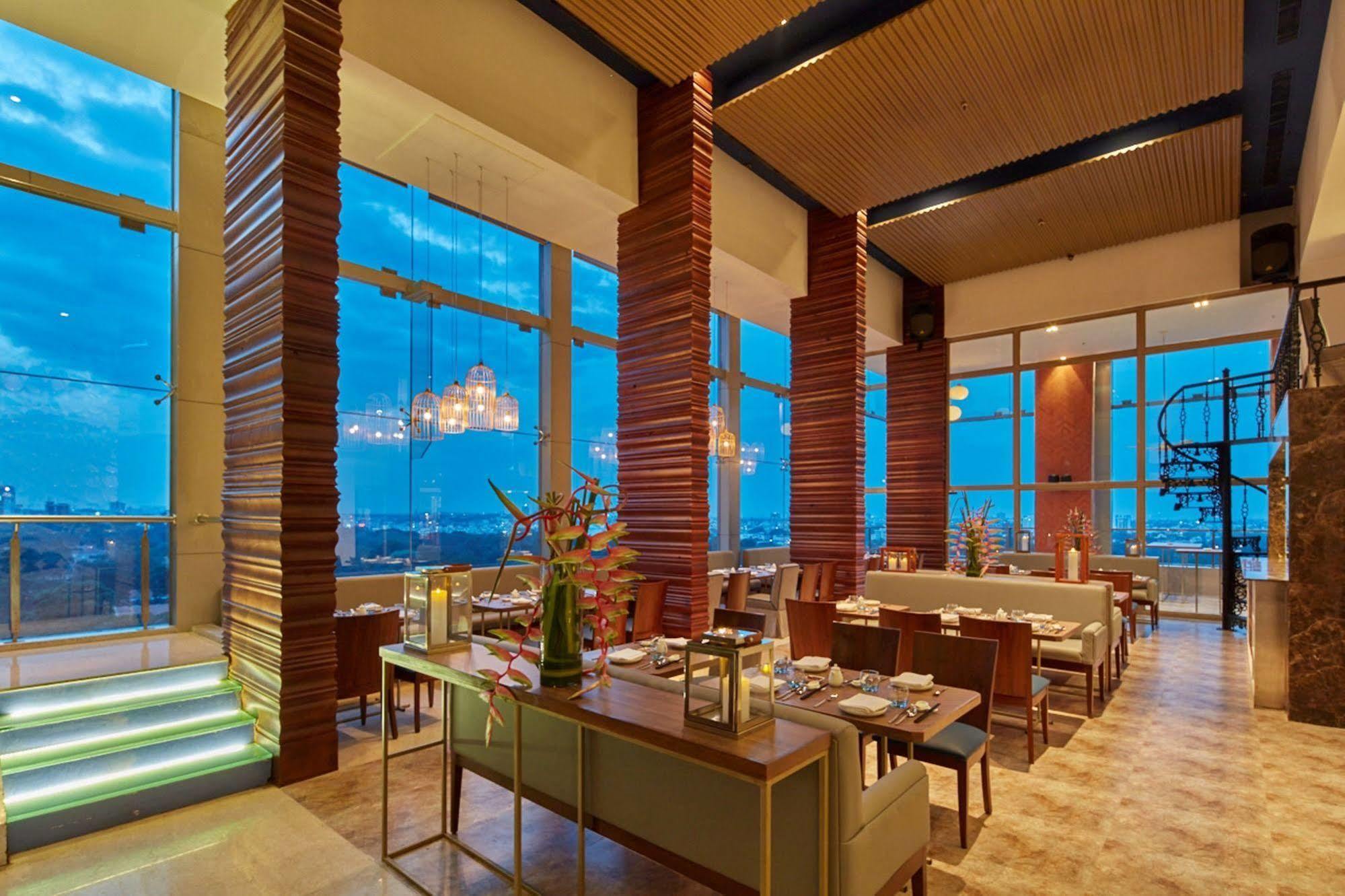 Royal Orchid Central Bangalore, Mg Road Εξωτερικό φωτογραφία